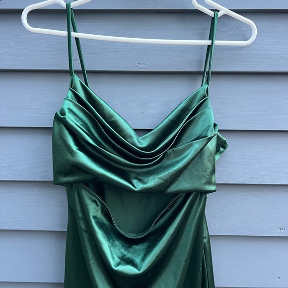 Windsor Elegant Green Satin Dress with Front Cut Out - Picture 5 of 8